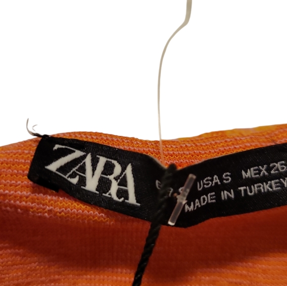 Zara, NWT, Paisley Ruffle Crop Top, V-Neck, Orange & Pink, Stretchy,Women's sz S - Picture 3 of 4